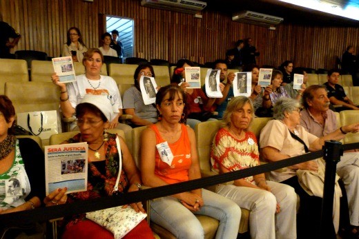 Juicio Menéndez III: continuó la lectura de las causas en presencia de familiares de las víctimas