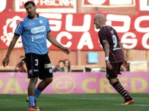 Belgrano no hizo pie en el debut y perdió 3 a 0 contra Lanús