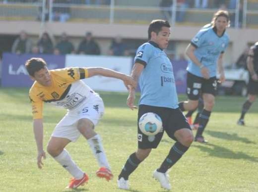 Belgrano tuvo todo para ganarlo, casi lo pierde y al final empató con Olimpo 1 a 1