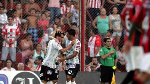 Instituto 2 – Douglas Haig 0: ¡De la cabeza!