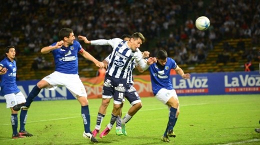 Talleres empató con Tiro Federal  y dejó pasar la chance de llegar a la cima