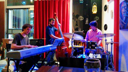 Red Train Jazz publicó «Agua Pesada»