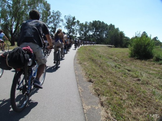 Biciurbanos recordó el 24 de marzo con una bicicleteada hasta La Perla