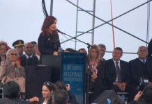 Cristina Fernández presidió en Puerto Madryn el acto homenaje por la Guerra de Malvinas